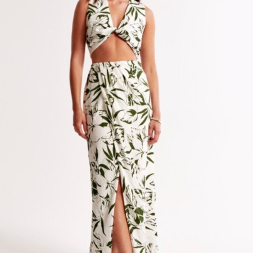 Abercrombie & Fitch Floral Skirt